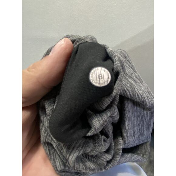 Three Lululemon Size 6 Women's Leggings Lot of 3 - Picture 16 of 16